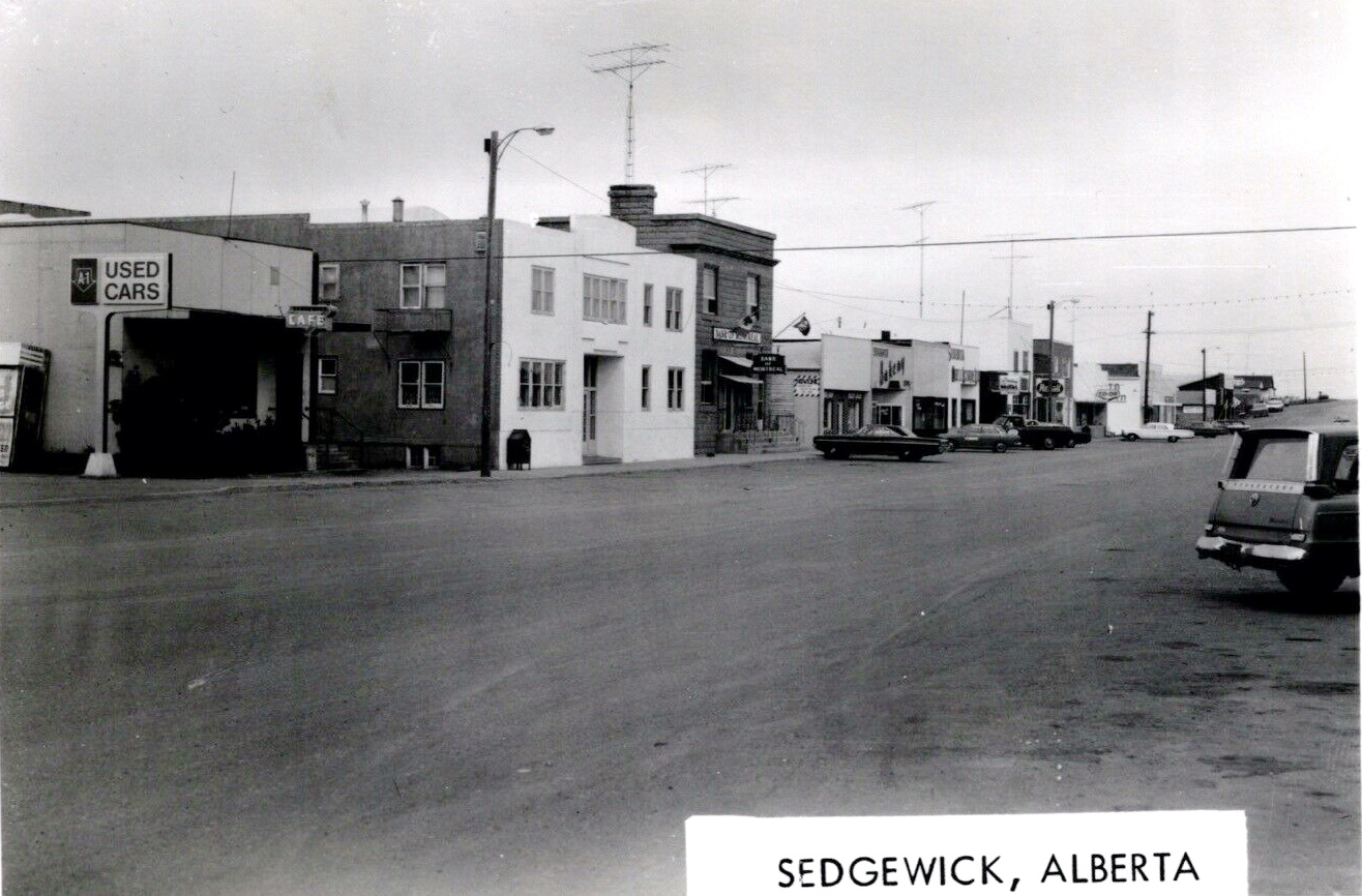 Historical photos photographs of Skiff Alberta